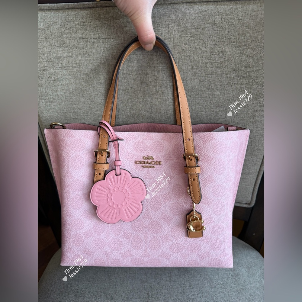 NWT！COACH Mollie Tote Bag 25 In Signature（CER25）Powder Pink FAST SHIPPING
